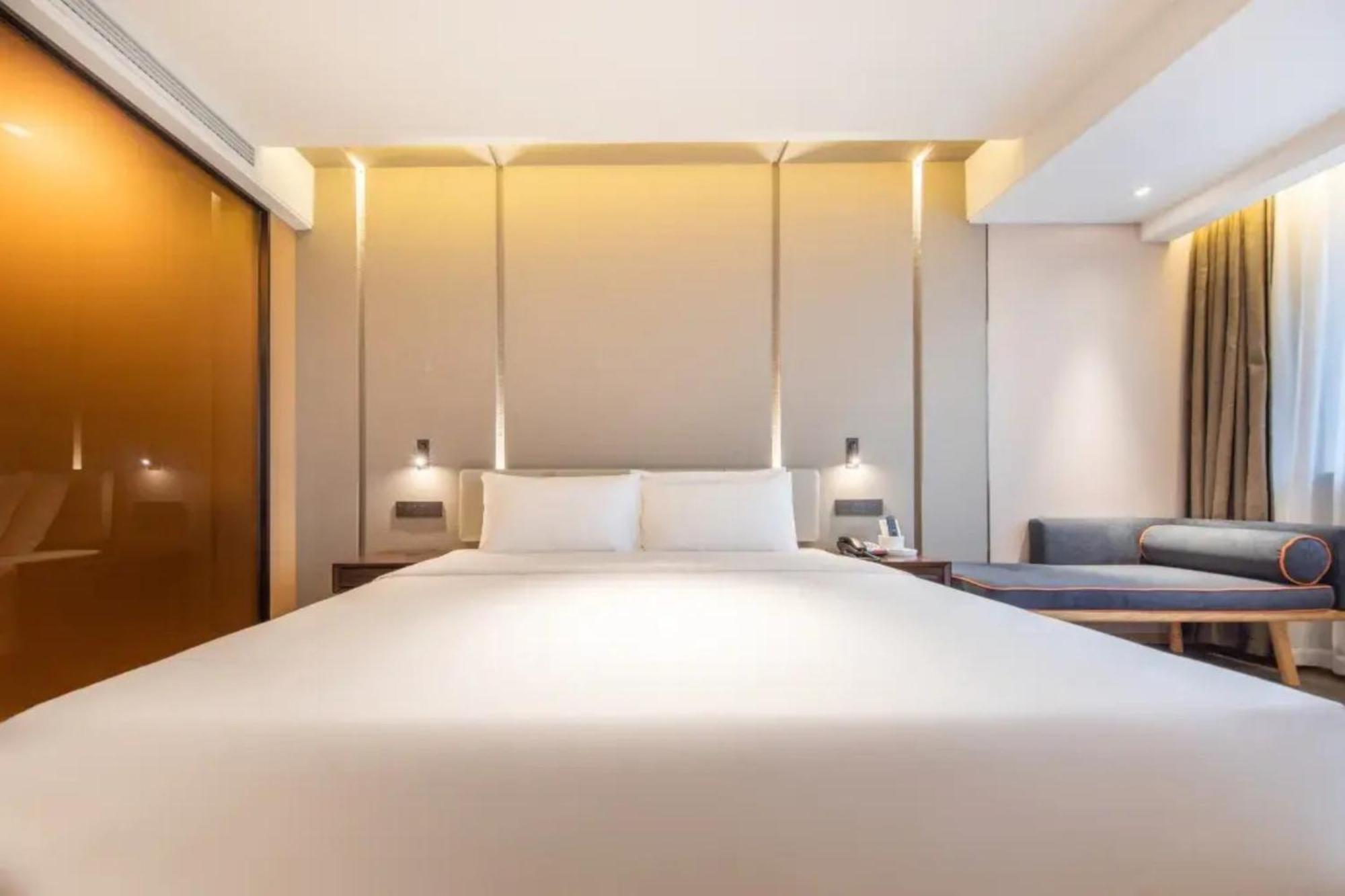 Atour Hotel Shanghai Caohejing Bagian luar foto